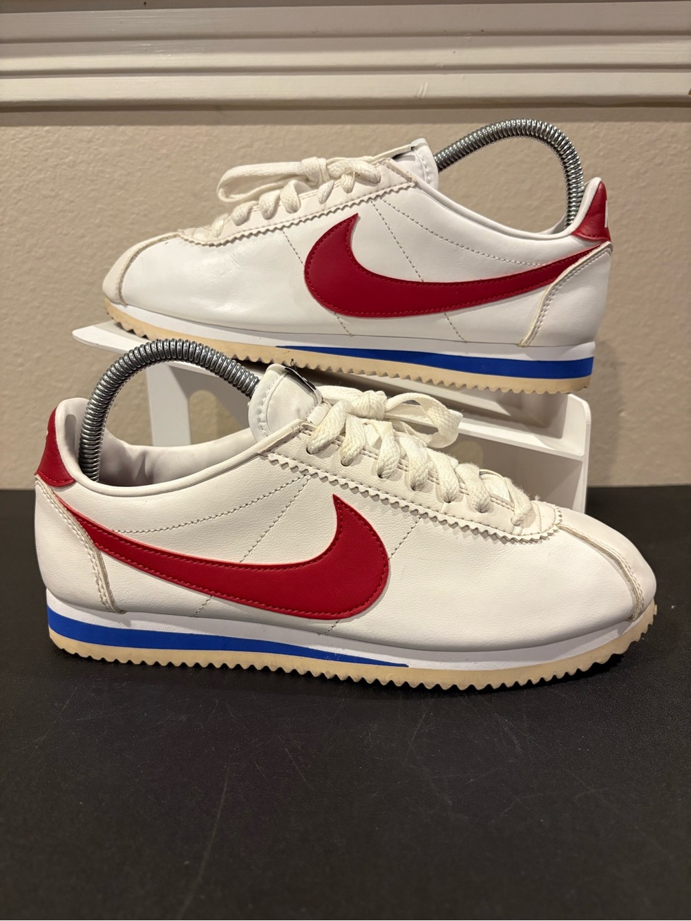 Nike Cortez Basic Leather Forrest Gump Women’s White / Red/BlueSneakers Sz 8.5